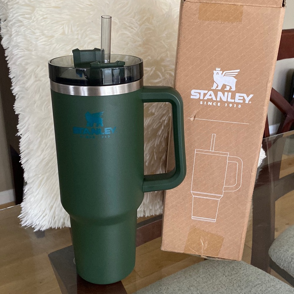 NWT 40 Oz Stanley Adventure Quencher Travel Tumbler